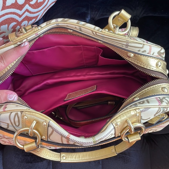 Beautiful authentic coach bag with hidden evil eye 🧿 - Picture 5 of 6